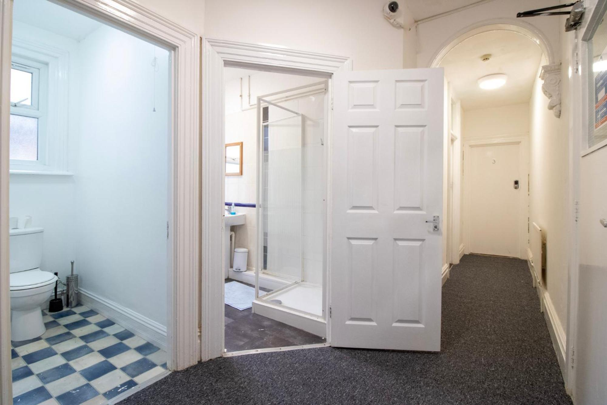 Pebbles 16 Guest house Southampton